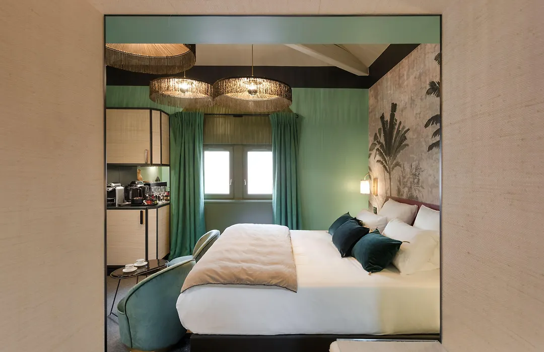 Mihotel Tour Rose-1